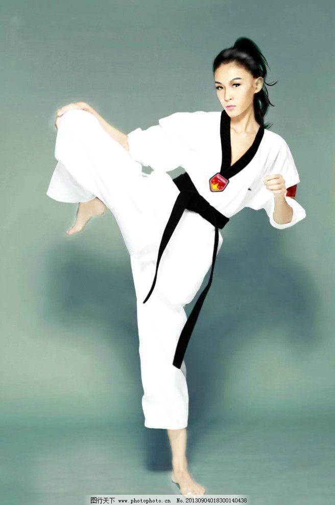 跆拳道美女图片