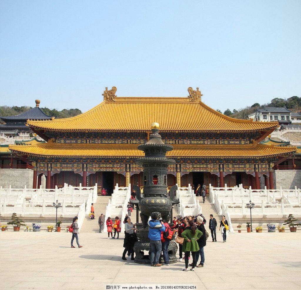 普陀山佛寺 舟山 春天 大殿 香炉 路过的风景 生活素材 摄影